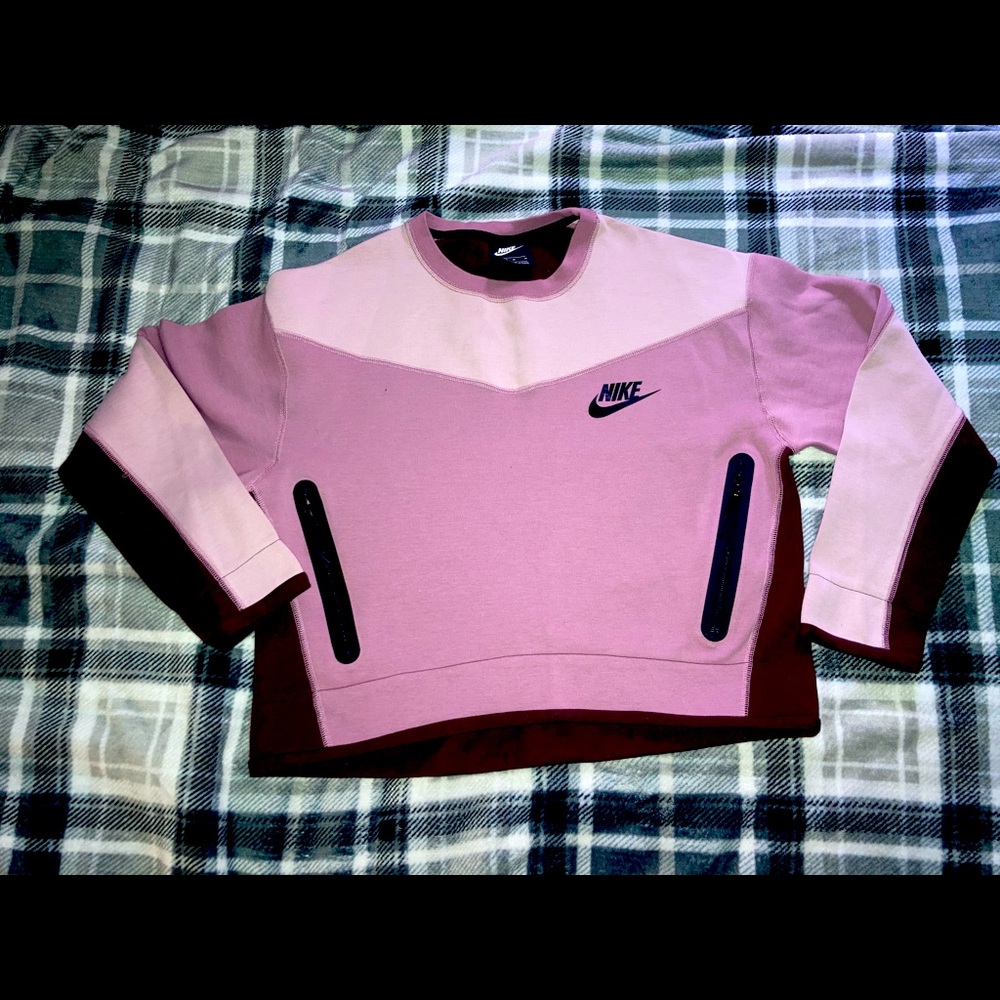 Womens Nike Tech 3mm Crew Neck NWOT